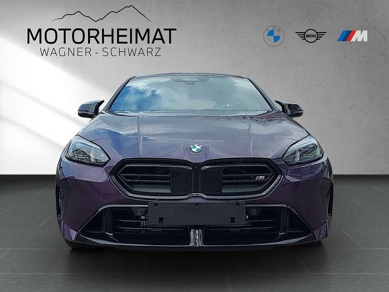 Neu BMW M135 Performance 300 PS (220 kW) 2025 Violett Kleinwagen