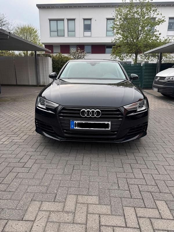 Second-hand Audi A4 Design 150 CP (110 kW) 2016 Negru Berlinǎ