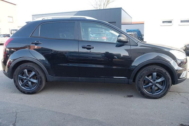 Gebraucht Ssangyong (KGM) Korando 175 PS (128 kW) 2012 Schwarz SUV