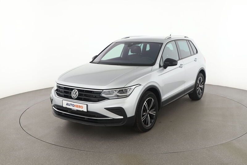 Grau Gebraucht 2021 VW Tiguan United SUV | 29.290 € (Guter Preis) - Bild 1/4