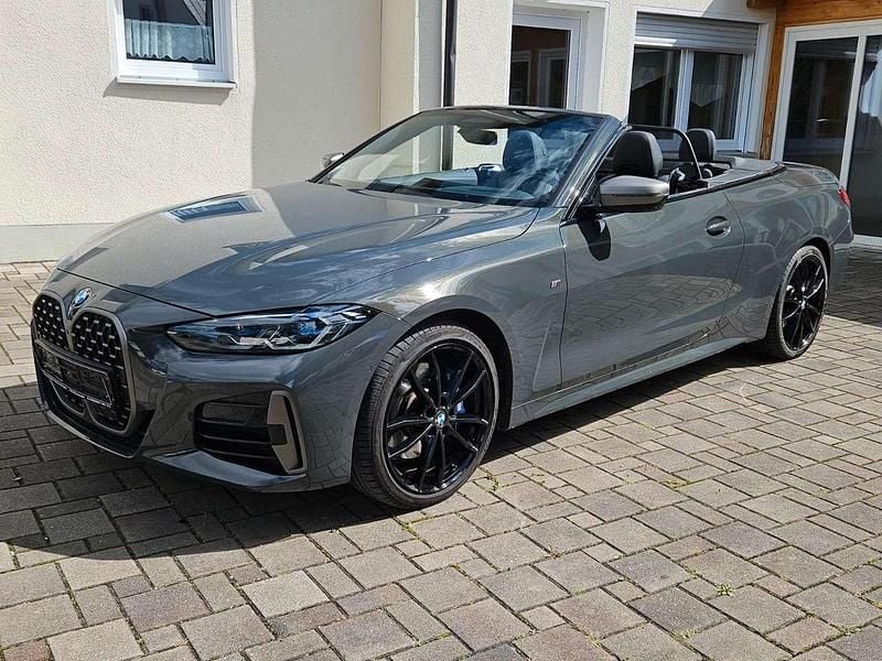 Gebraucht BMW 440 374 PS (275 kW) 2024 Dravitgrau metallic Cabrio