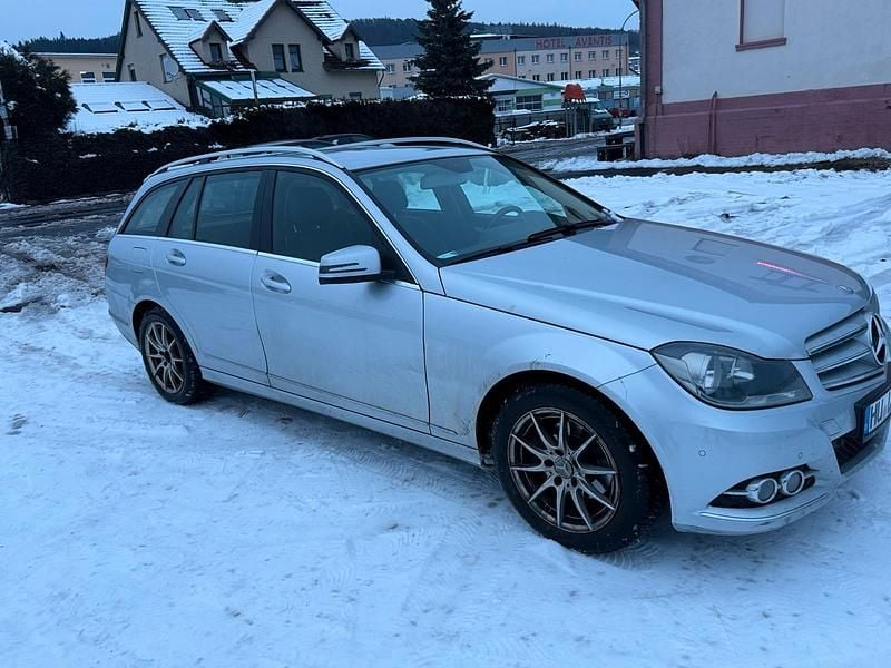 Silber Gebraucht 2013 Mercedes C200 Kombi | 5.850 € (Fairer Preis) - Bild 1/4