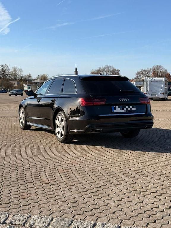 Gebraucht Audi A6 Ambiente 190 PS (139 kW) 2017 Schwarz Kombi