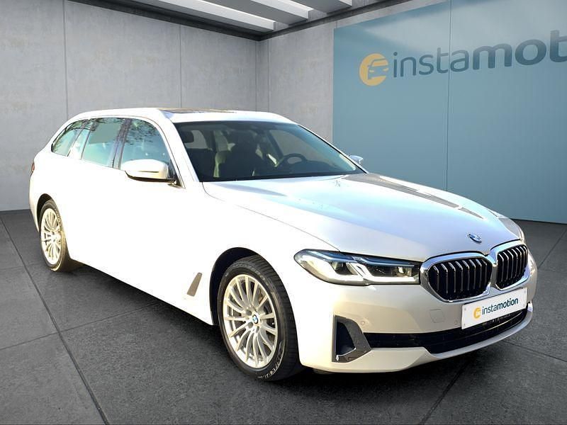 Weiß Gebraucht 2020 BMW 520 Kombi | 31.799 € (Fairer Preis) - Bild 1/4