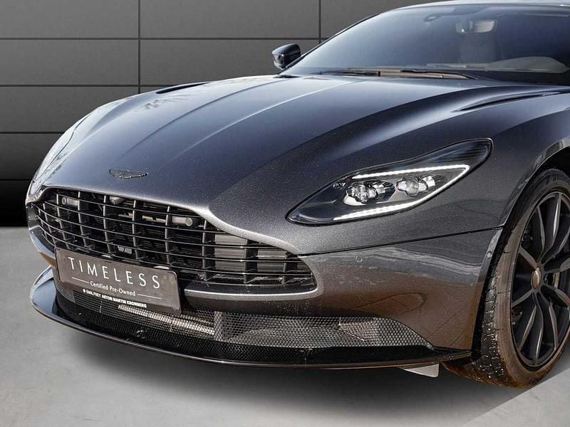 Gebraucht Aston Martin DB11 534 PS (392 kW) 2022 Grau Coupé