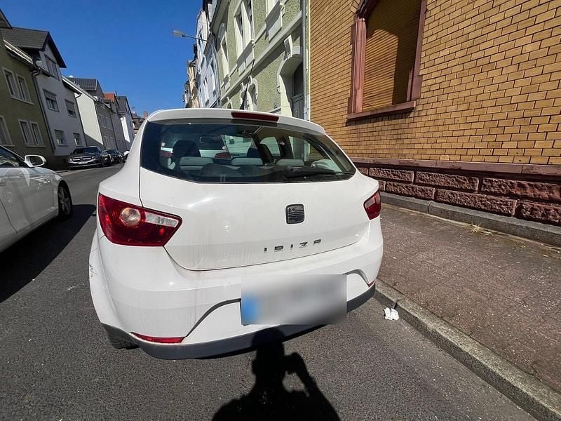 Gebraucht Seat Ibiza Style 80 PS (58 kW) 2010 Weiß Kleinwagen