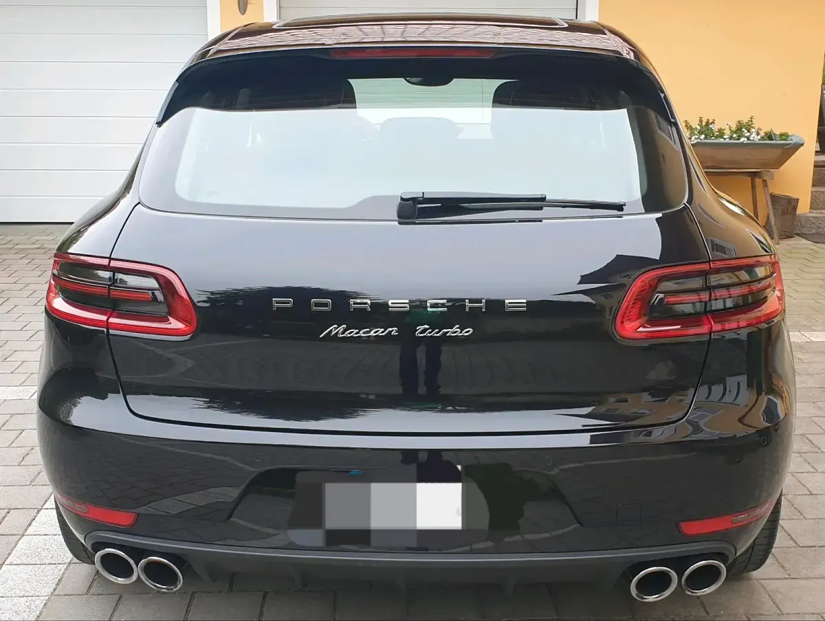 Gebraucht Porsche Macan Performance Package 441 PS (324 kW) 2017 Schwarz SUV