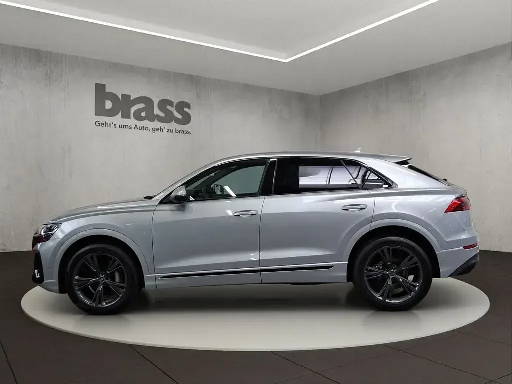 Gebraucht Audi Q8 Ambiente 231 PS (169 kW) 2025 Satellitsilber metallic SUV