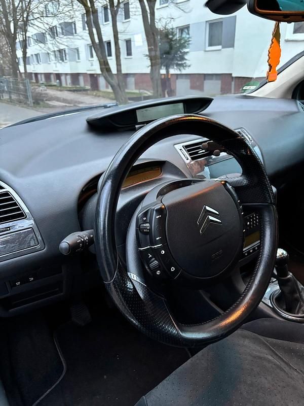 Gebraucht Citroën C4 110 PS (80 kW) 2007 Silber Kleinwagen