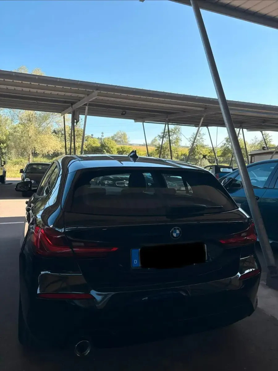 Gebraucht BMW 116 116 PS (85 kW) 2021 Schwarz Kleinwagen