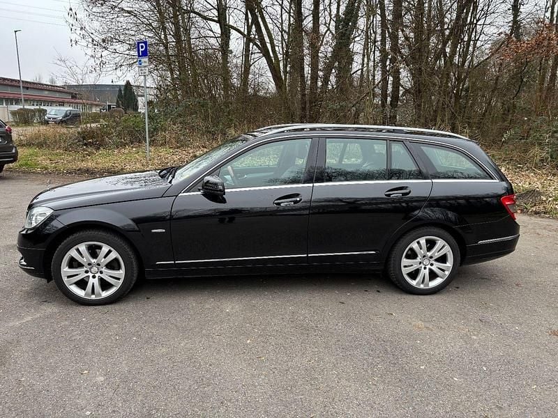 Gebraucht Mercedes C250 Avantgarde 204 PS (150 kW) 2010 Schwarz Kombi