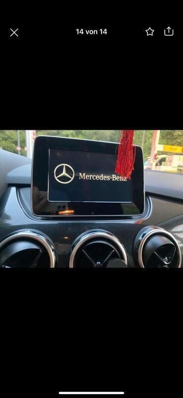 Schwarz Gebraucht 2017 Mercedes B200 Van / Kleinbus | 10.900 € (Fairer Preis) - Bild 1/4