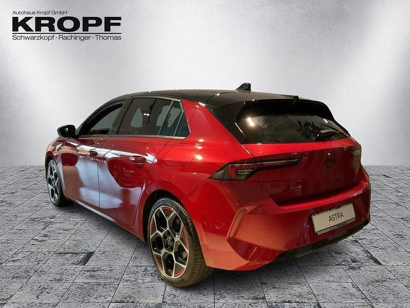 Gebraucht Opel Astra GS Line 181 PS (133 kW) 2022 Chili rot/kardio rot Limousine