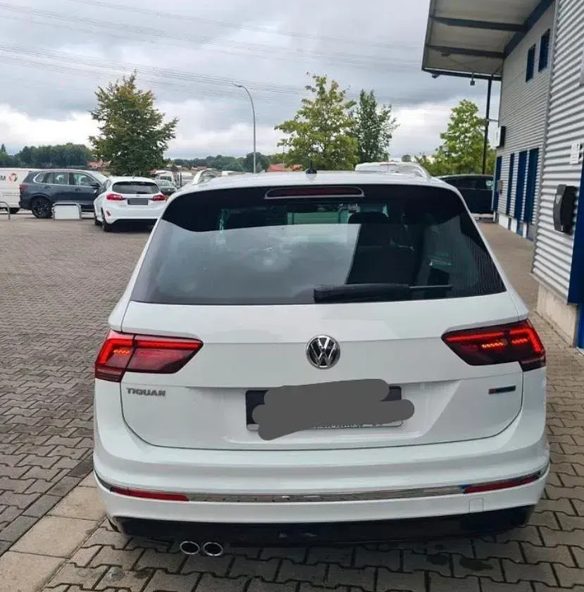Gebraucht VW Tiguan Highline 150 PS (110 kW) 2018 Weiß SUV