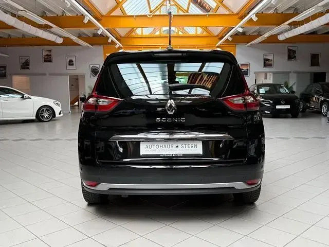 Gebraucht Renault Scenic E-Tech Business 140 PS (102 kW) 2022 Schwarz SUV