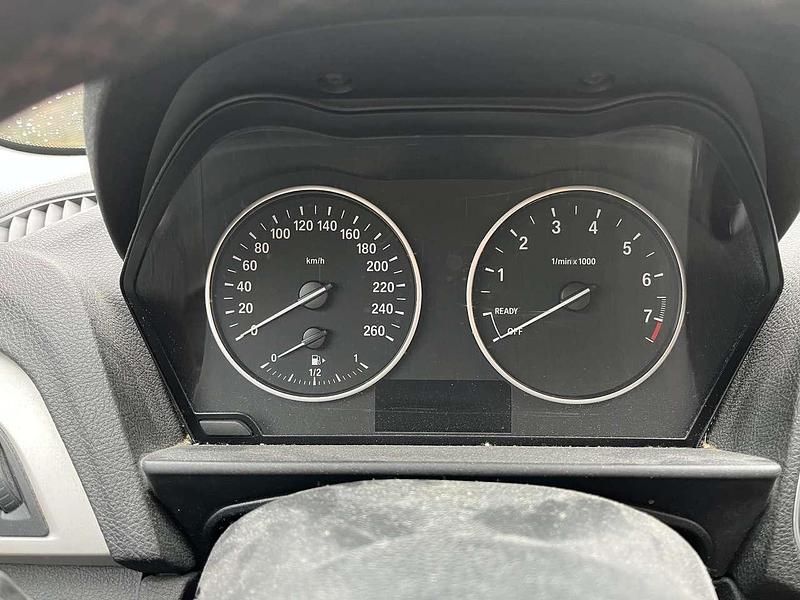 Weiß Gebraucht 2015 BMW 114 Kleinwagen | 8.300 € (Fairer Preis) - Bild 1/4