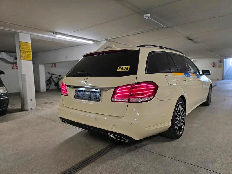 Gebraucht Mercedes E220 170 PS (125 kW) 2016 Beige Kombi