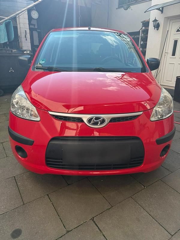 Gebraucht Hyundai i10 75 PS (55 kW) 2010 Rot Kleinwagen