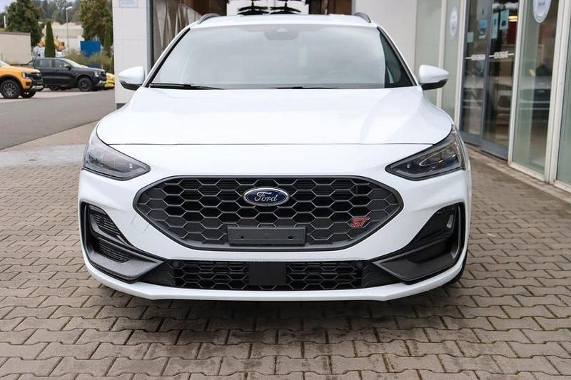 Neu Ford Focus ST 280 PS (205 kW) 2025 Weiß Limousine