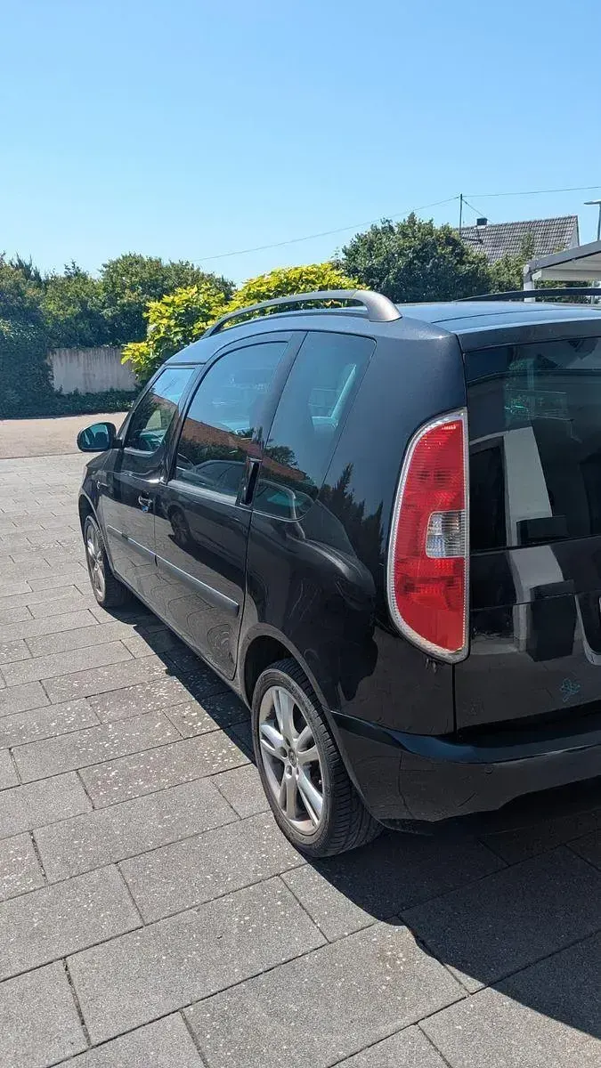 Gebraucht Skoda Roomster 86 PS (63 kW) 2009 Schwarz Van / Kleinbus