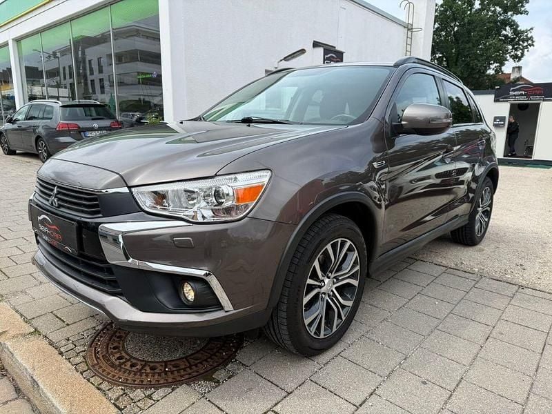 Braun Gebraucht 2017 Mitsubishi ASX Diamant Edition SUV | 11.800 € (Guter Preis) - Bild 1/4