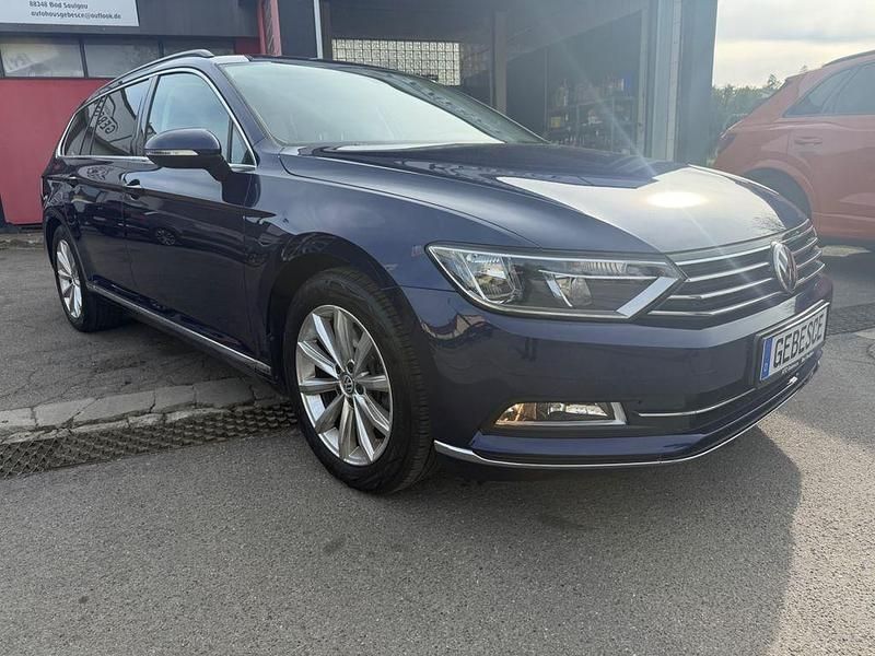 Używany VW Passat Active 220 KM (161 kW) 2018 Niebieski Kombi