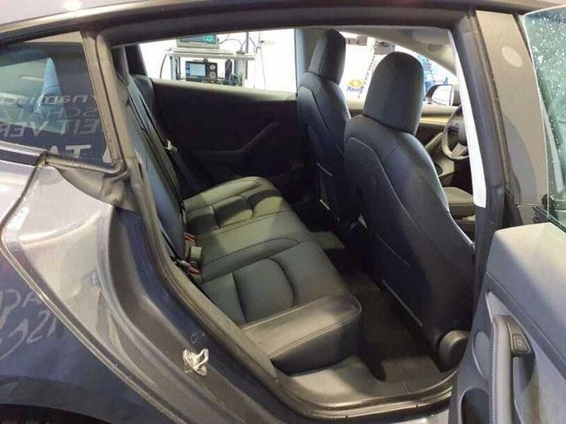 Gebraucht Tesla Model 3 366 kW (498 PS) 2022 Grau Limousine