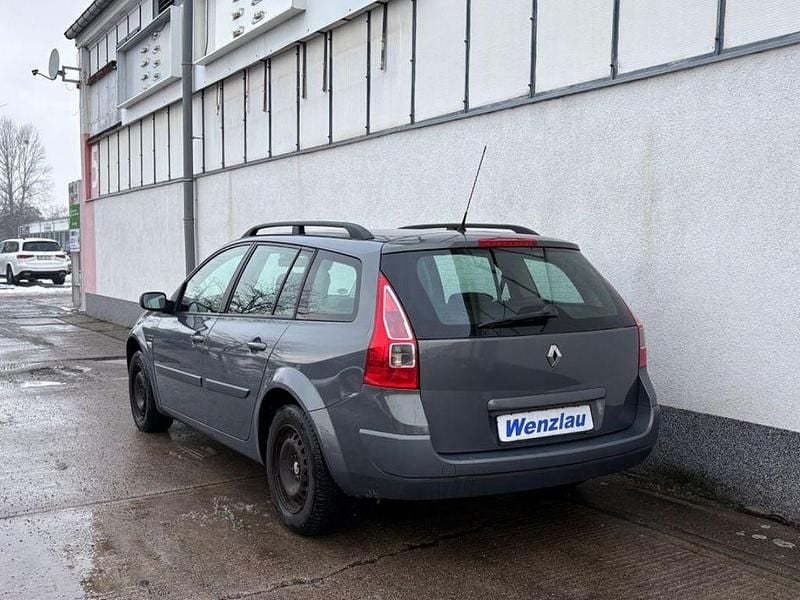 Gebraucht Renault Mégane II Avantage 111 PS (81 kW) 2007 Grau Limousine