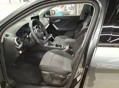 Gebraucht Audi Q2 S-Line 116 PS (85 kW) 2025 Grau SUV