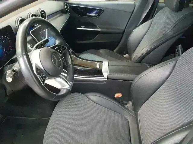 Gebraucht Mercedes C220 200 PS (147 kW) 2023 Grau Limousine