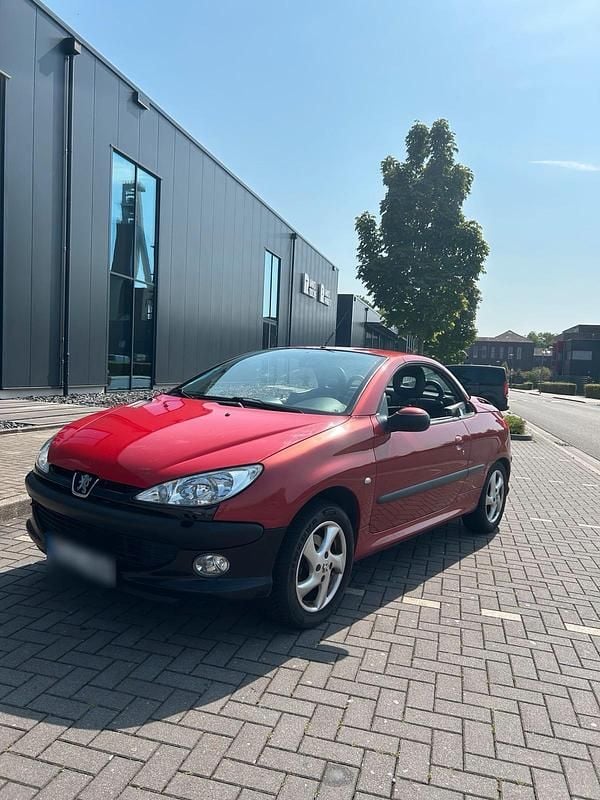 Rot Gebraucht 2003 Peugeot 206 CC Cabrio | 3.000 € (Fairer Preis) - Bild 1/3