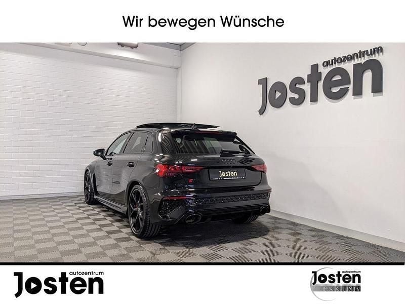 Gebraucht Audi RS3 Sport 400 PS (294 kW) 2024 Schwarz Limousine