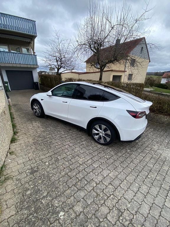 Gebraucht Tesla Model Y Long Range AWD 330 kW (450 PS) 2021 Weiß SUV