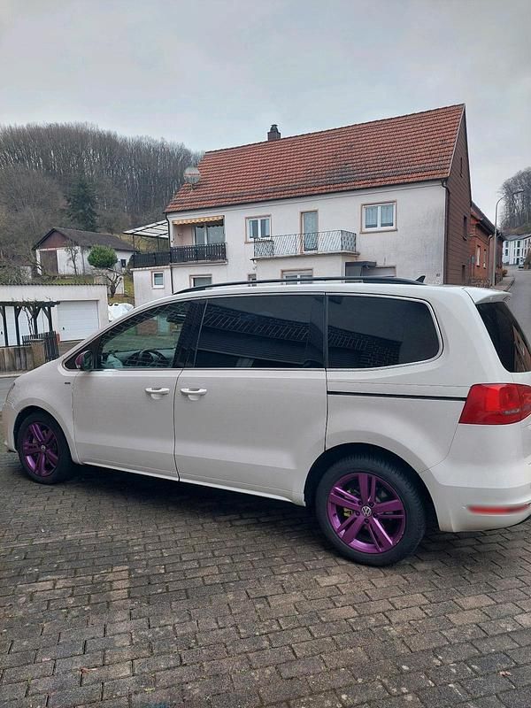 Gebraucht VW Sharan 140 PS (102 kW) 2012 Weiß Van / Kleinbus