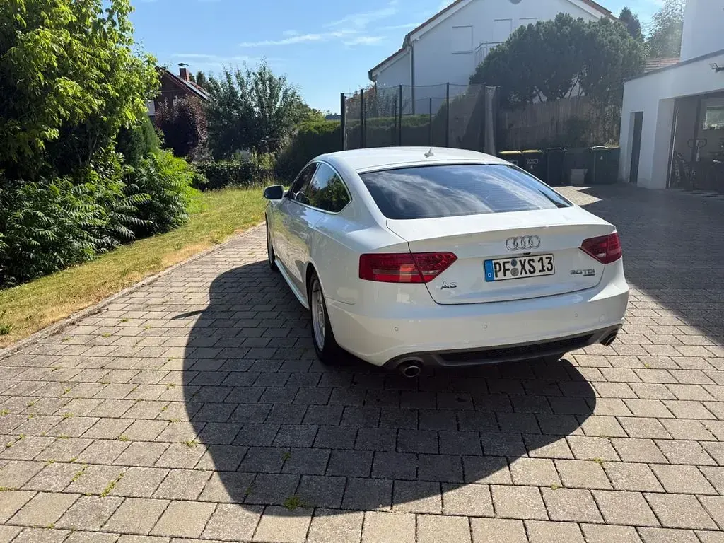 Gebraucht Audi A5 Sportback Sport 239 PS (175 kW) 2010 Weiß Kleinwagen