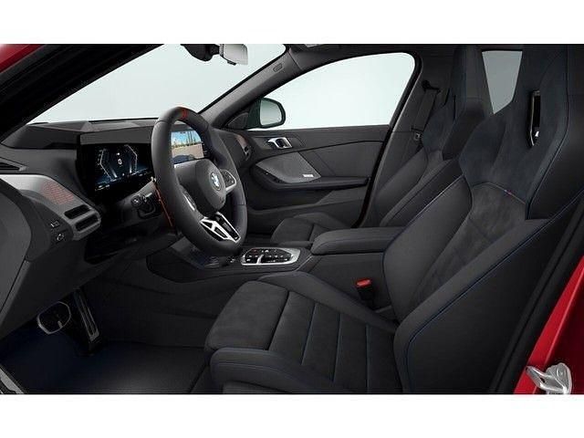 Gebraucht BMW M135 Performance 300 PS (220 kW) 2025 Rot Kleinwagen
