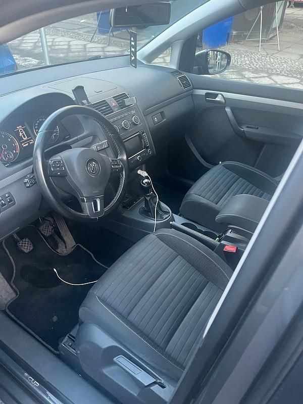 Gebraucht VW Touran 105 PS (77 kW) 2014 Grau Van / Kleinbus