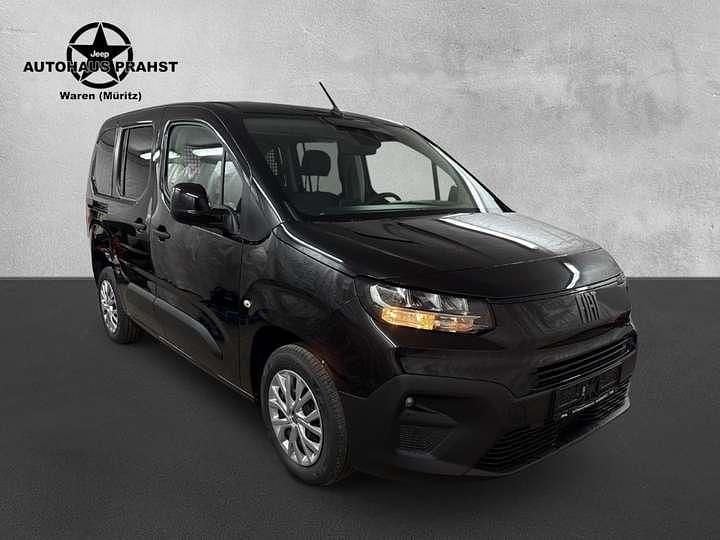 Schwarz Neu 2025 Fiat Doblò Van / Kleinbus | 24.600 € (Guter Preis) - Bild 1/3