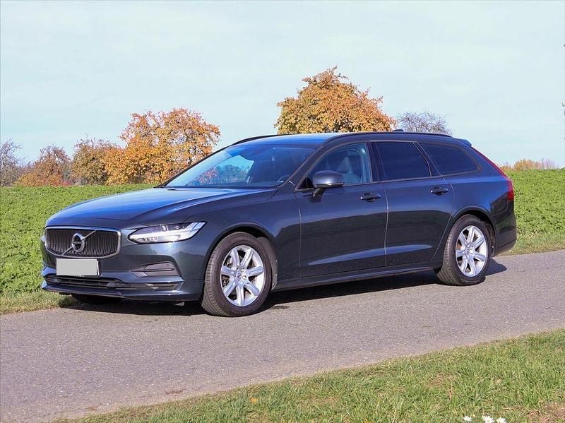 Grau Gebraucht 2018 Volvo V90 Kombi | 13.800 € (Guter Preis) - Bild 1/4