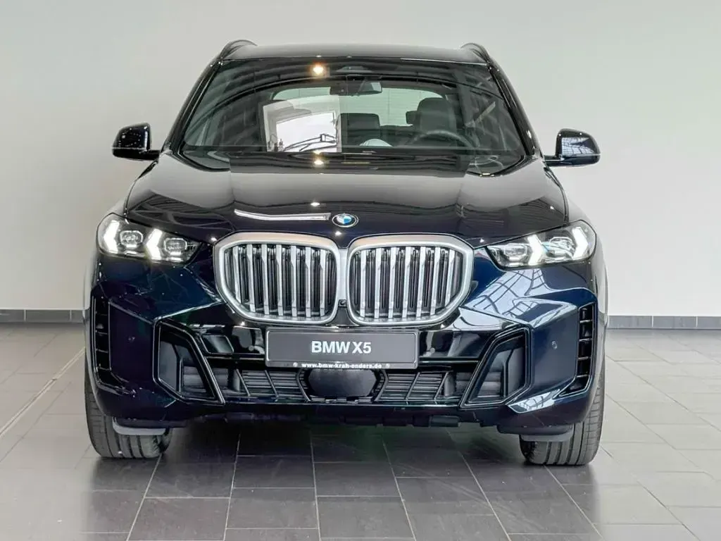 Neu BMW X5 M Sport 298 PS (219 kW) 2026 Schwarz SUV