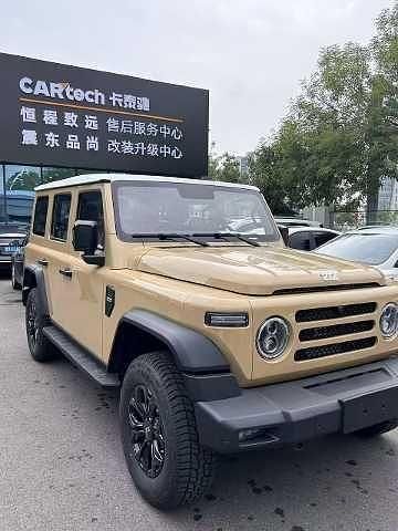 Neu BAW 212 166 PS (122 kW) 2026 Beige SUV