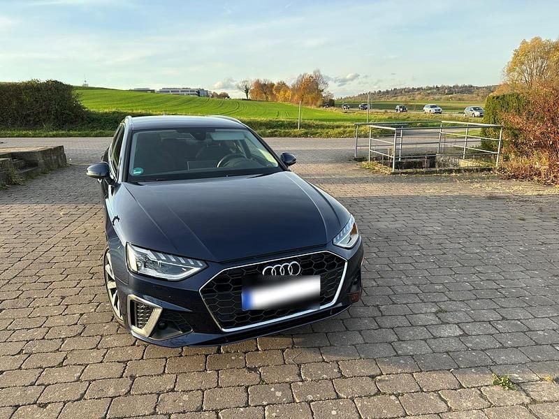 Gebraucht Audi A4 S-Line 163 PS (119 kW) 2020 Blau Kombi