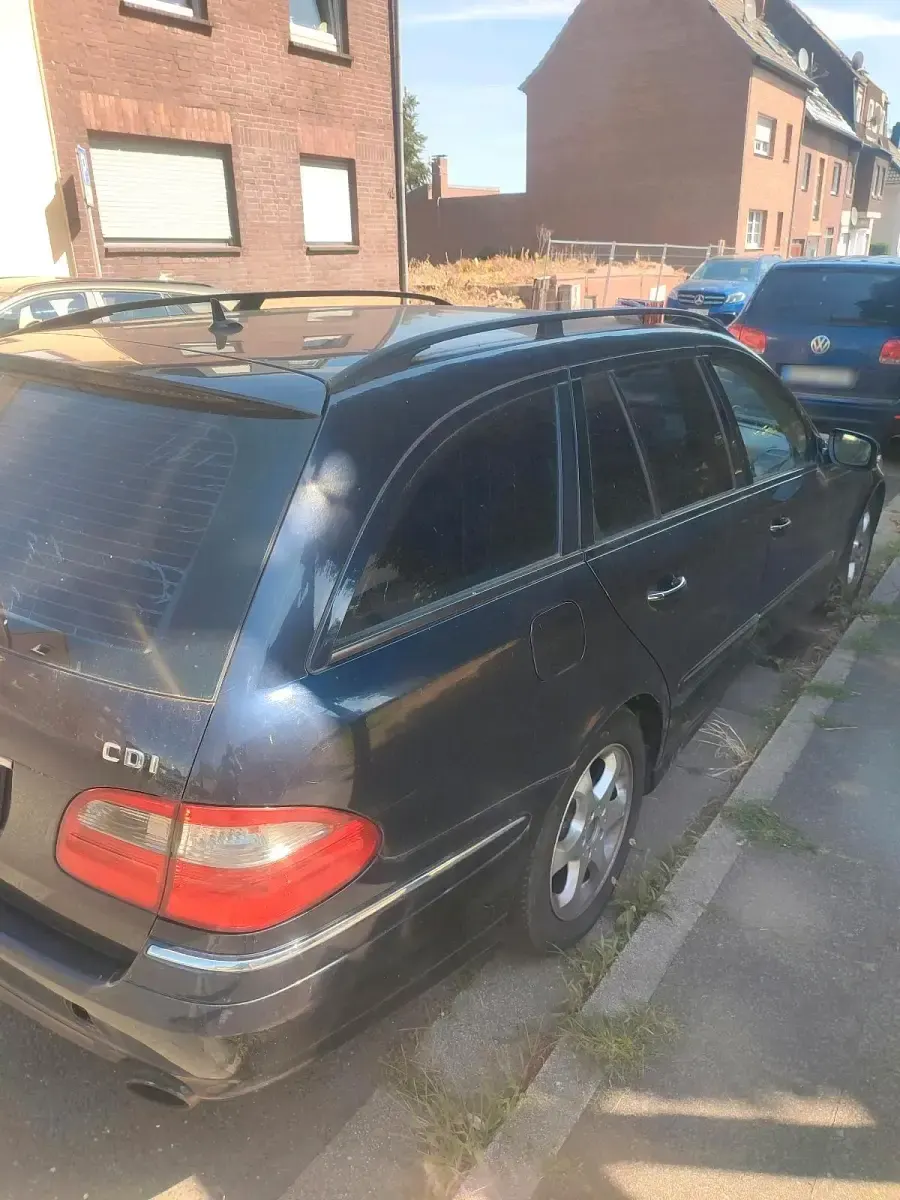 Gebraucht Mercedes E320 224 PS (164 kW) 2007 Blau Kombi