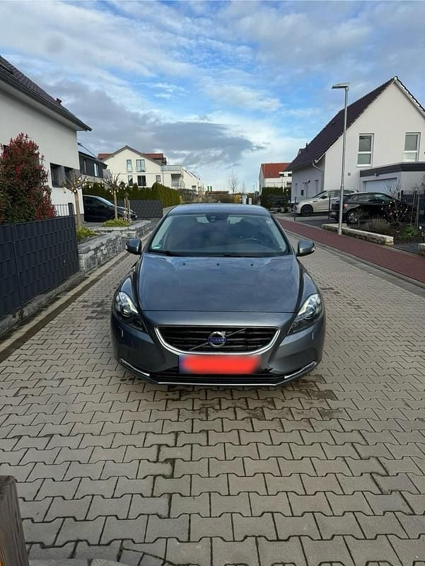 Gebraucht Volvo V40 114 PS (83 kW) 2015 Grau Limousine
