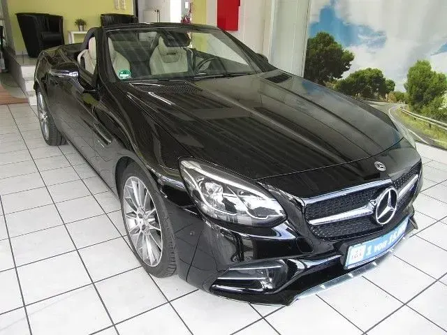 Gebraucht Mercedes SLC43 AMG AMG 390 PS (286 kW) 2019 Schwarz Coupé