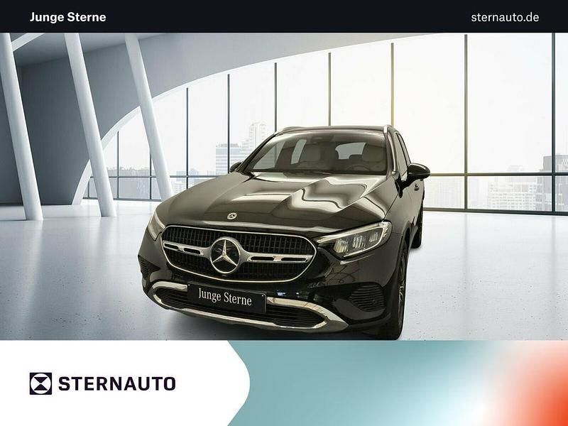 Metalliclack obsidianschwarz Gebraucht 2025 Mercedes GLC220 Advanced Plus SUV | 54.740 € (Guter Preis) - Bild 1/4