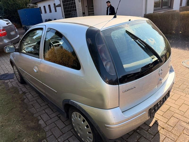 Gebraucht Opel Corsa 80 PS (58 kW) 2005 Grau Kleinwagen