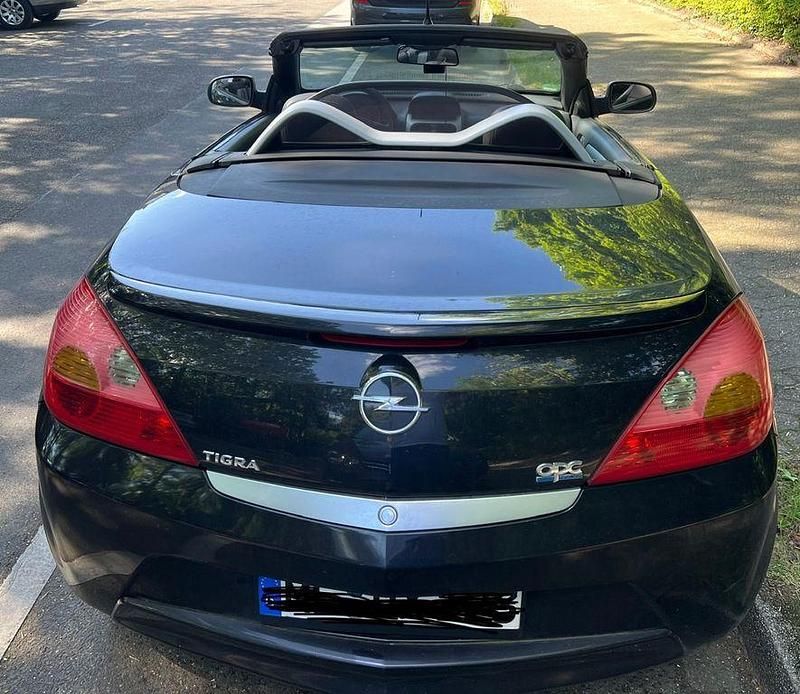 Gebraucht Opel Tigra OPC 90 PS (66 kW) 2006 Schwarz Cabrio