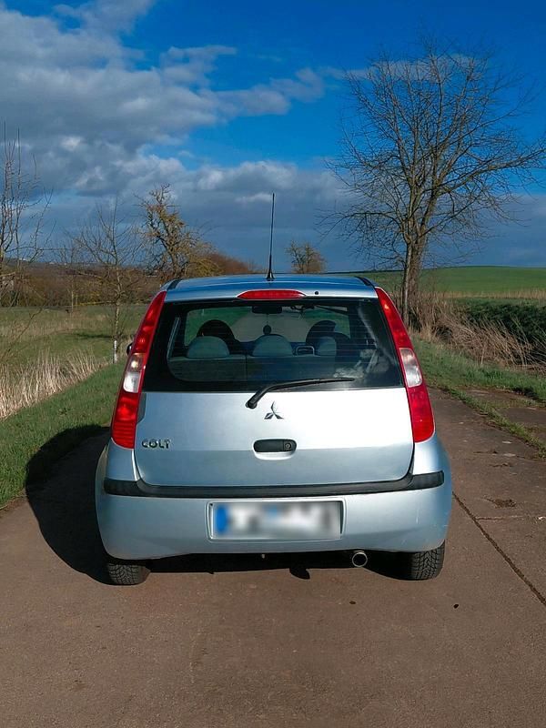 Gebraucht Mitsubishi Colt 95 PS (69 kW) 2005 Grau Kleinwagen