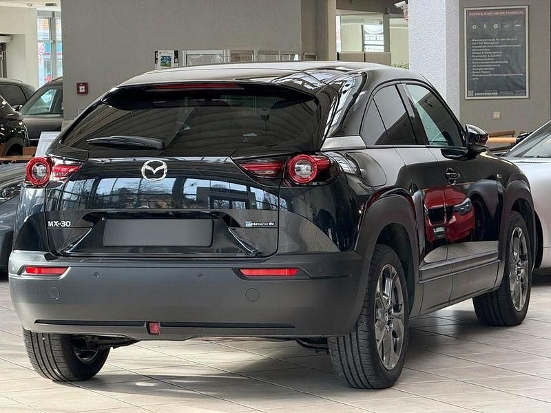 Gebraucht Mazda MX30 106 kW (145 PS) 2022 Schwarz metallic SUV